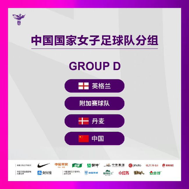 他们一个从热气腾腾的蒸笼里出来，背着他的武器；一个从寒气逼人的冰原来，手握家传村正刀